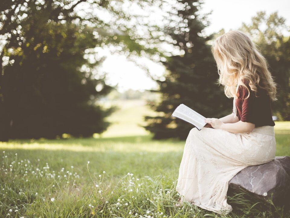 Trovare il vero Sé: il viaggio interiore con i Fiori di Bach
